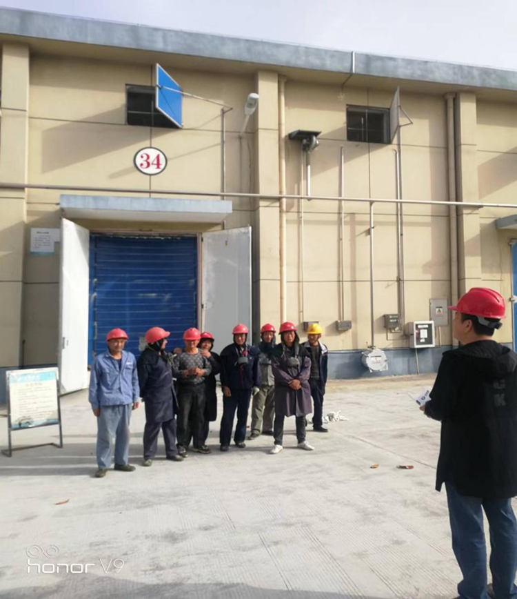 安全生產(chǎn)月崗前培訓(xùn)2 (1) 安全生產(chǎn)月崗前培訓(xùn)2 (1)